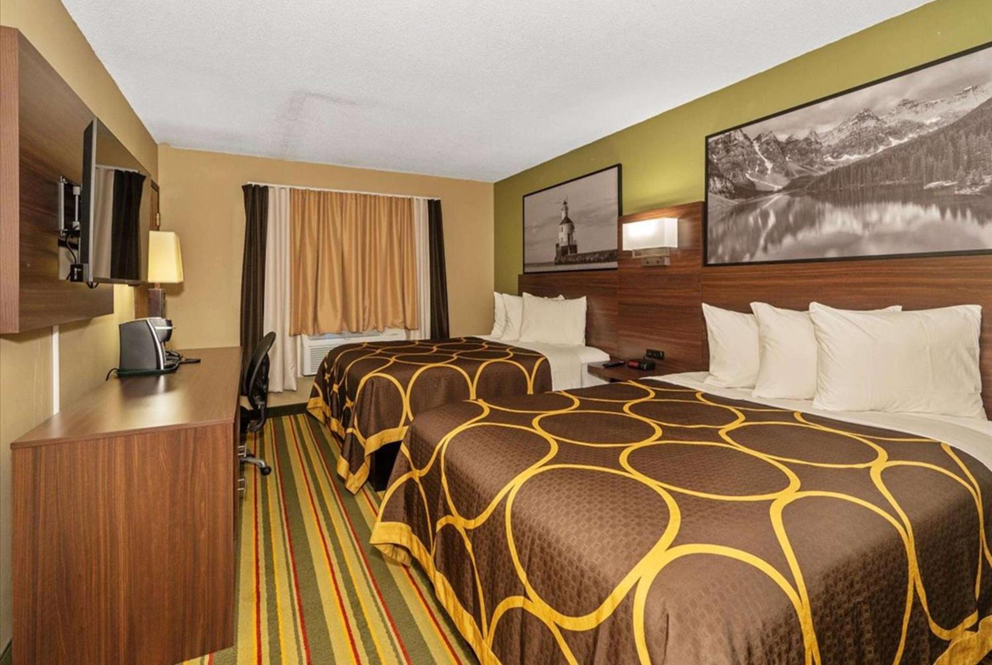 Super 8 By Wyndham Superior Wi Hotell Exteriör bild